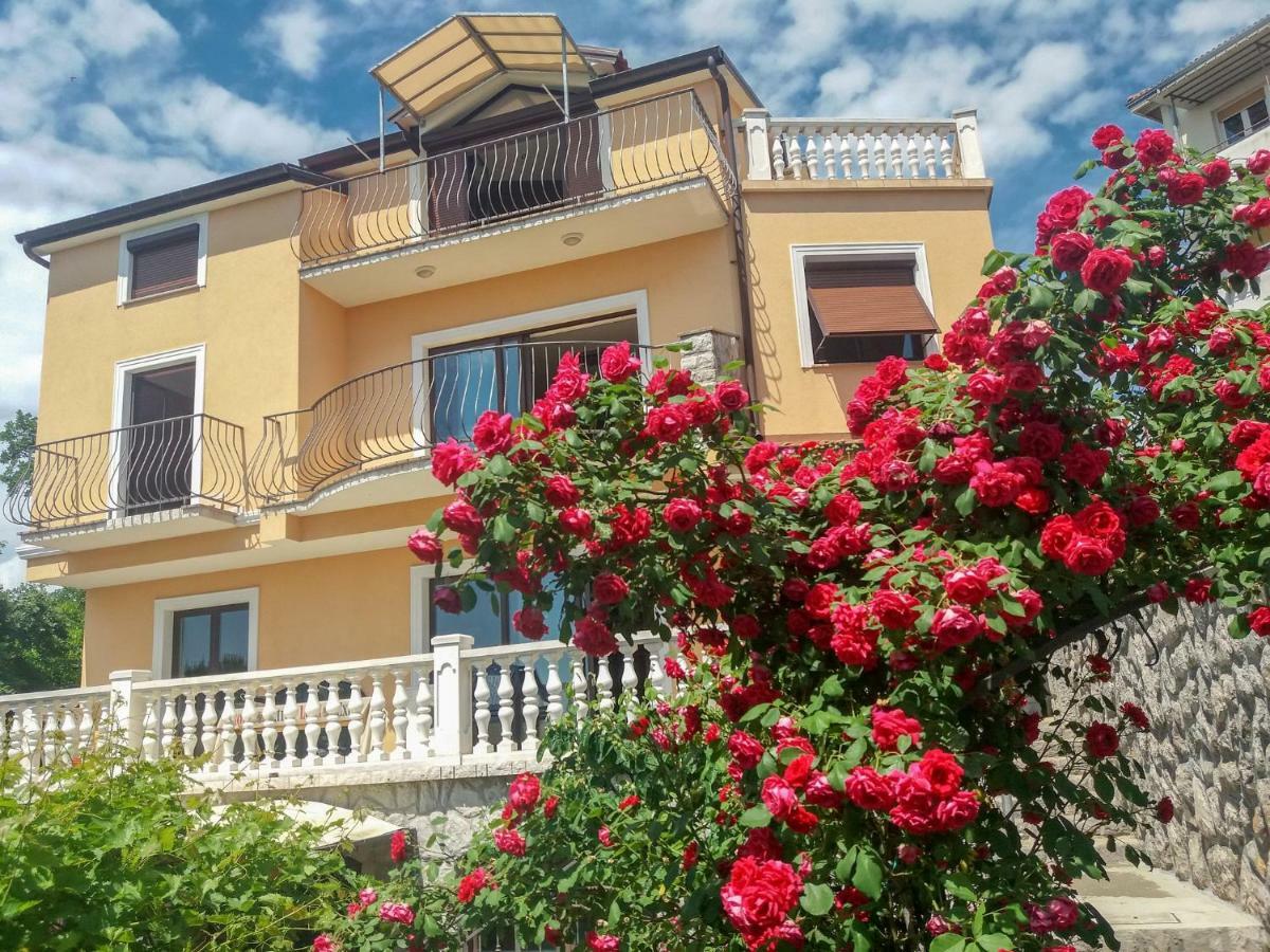 Apartment Anai Rijeka Bagian luar foto