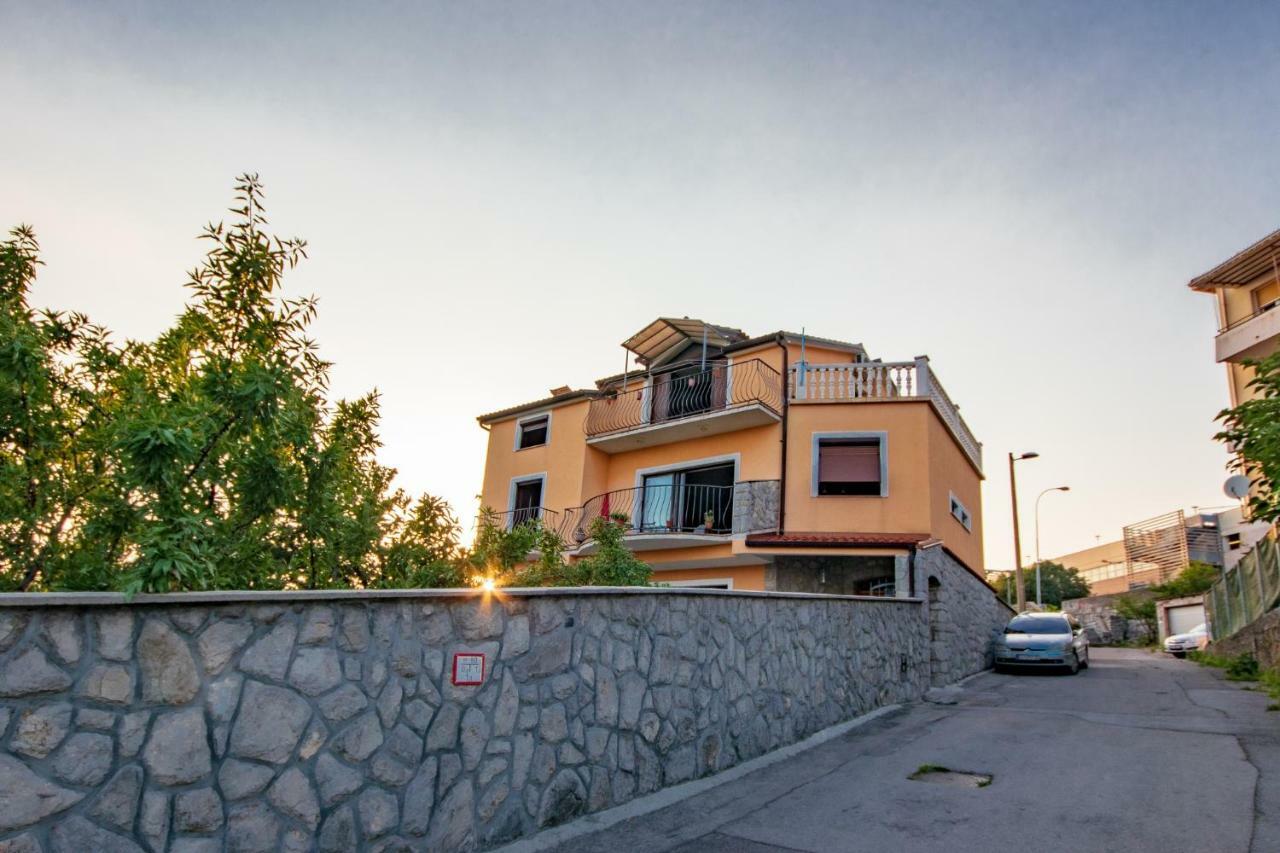 Apartment Anai Rijeka Bagian luar foto